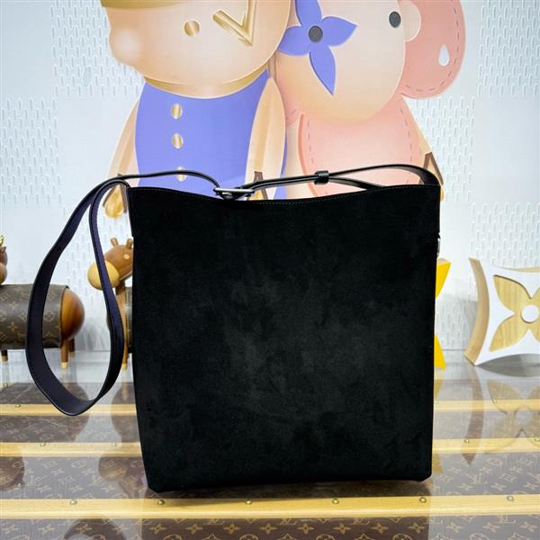 2026120182257981 270